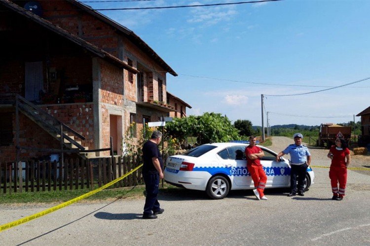 Policija i dalje pregovara sa muškarcem kod Gradiške, stigao i Lukač