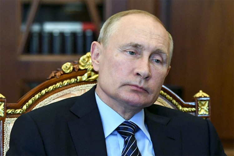 Putin: Pandemija izazvala ozbiljnu krizu