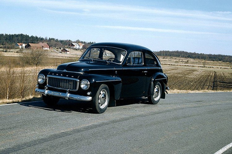 Volvo PV544 (1959.): prvi automobil sa sigurnosnim pojasom u tri tačke