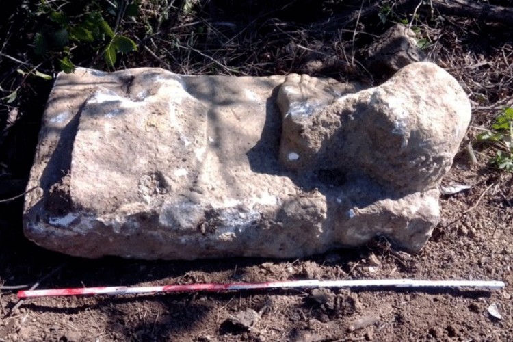 Kod Vinče pronađen pa ukraden epigrafski spomenik