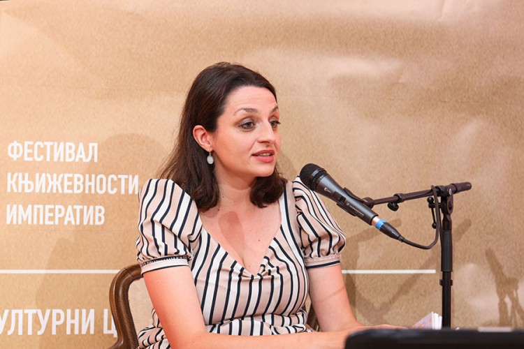 Ana Vučković Denčić za "Nezavisne": Književnost jeste terapija i to nas čini živima