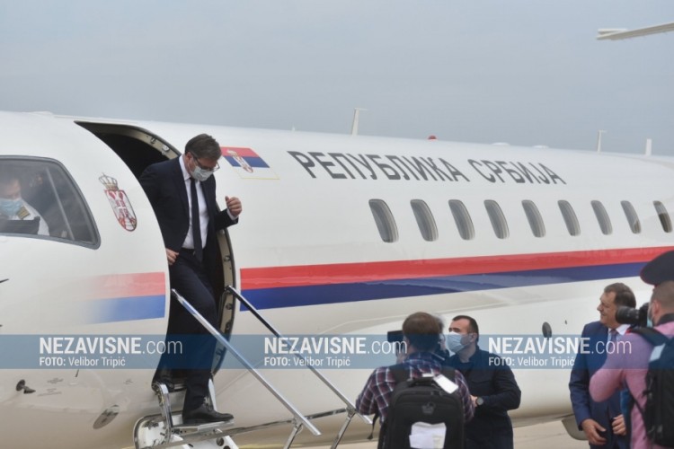 Vučić stigao na banjalučki aerodrom