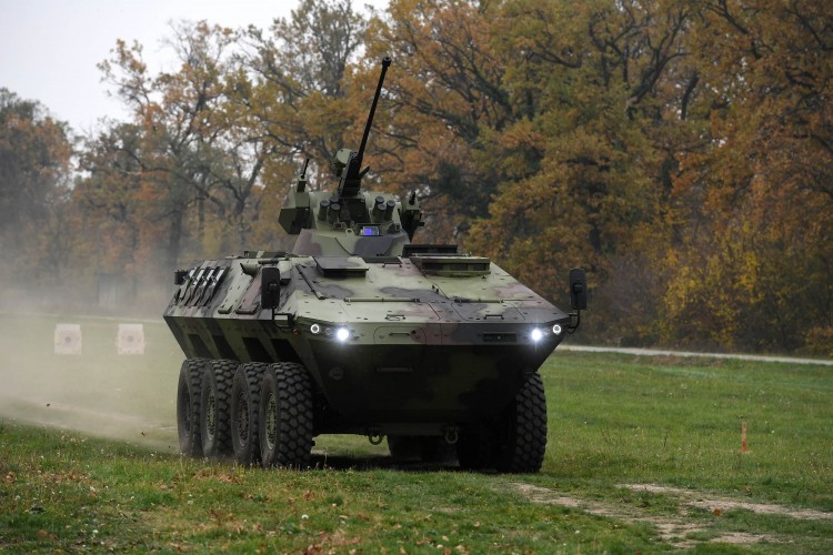 Srbija povećava proizvodnju borbenih vozila Lazar 3