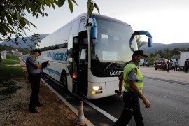 Policija na ulazu u Ključ: Migrantima ne dozvoljavaju ulazak u Kanton