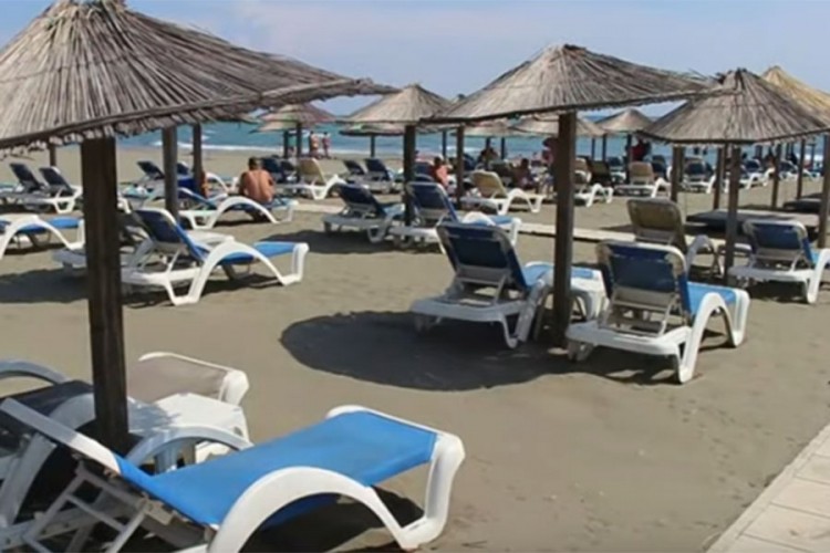 U špicu sezone u Crnoj Gori boravi 92 odsto manje turista