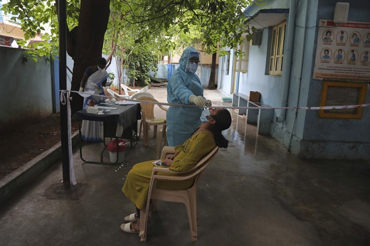 Indija šesti dan ima više od 50.000 novozaraženih