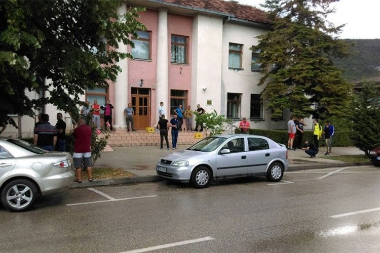 Ugostitelji u Drvaru protestvovali zbog skraćenog radnog vremena