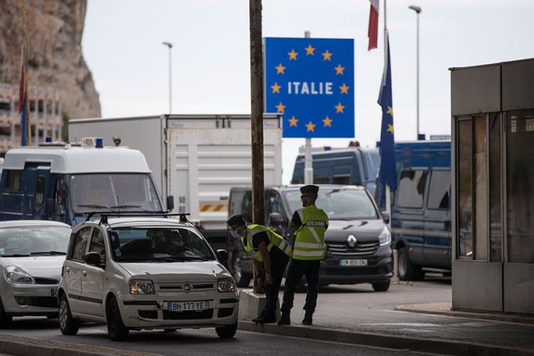 Italija razmatra pojačanu kontrolu putnika iz četiri zemlje, uključujući i Hrvatsku