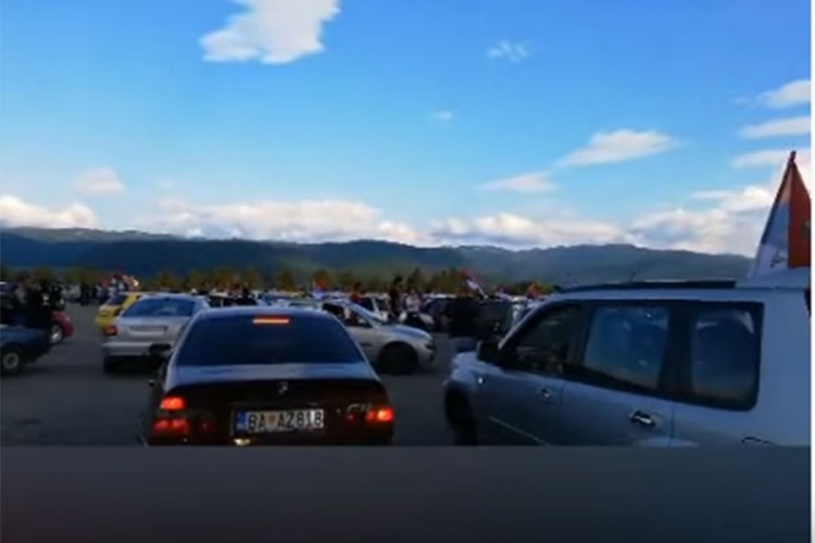 Policija sankcionisala 98 učesnika auto-litija u Crnoj Gori