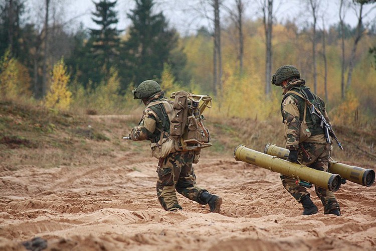 Bjelorusija jača vojne snage na granici s Litvanijom i Poljskom