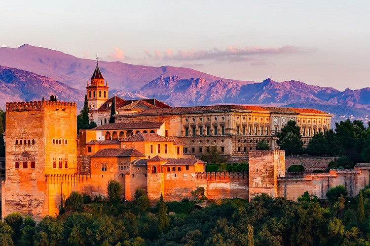 Granada - španski grad za istraživanje i uživanje