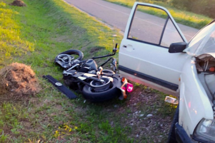 Crni niz: Poginuo maloljetnik na motociklu u Ceranima