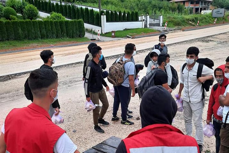 Migranti zaobilaze policiju i stižu do Bihaća i Kladuše