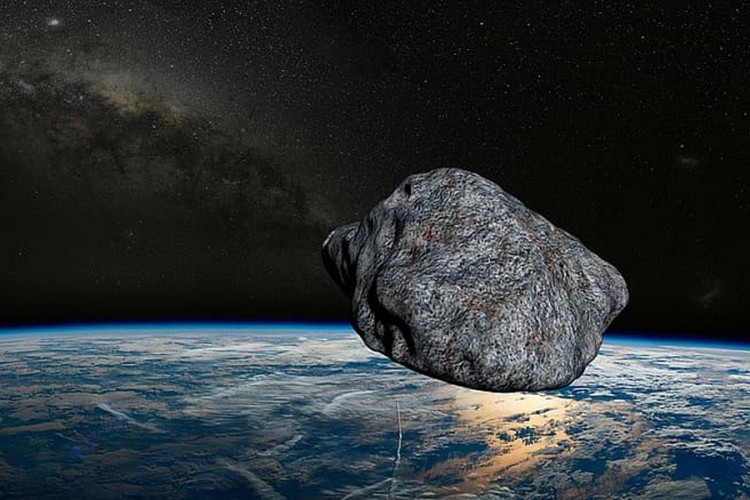 Manji asteroid ide ka Zemlji
