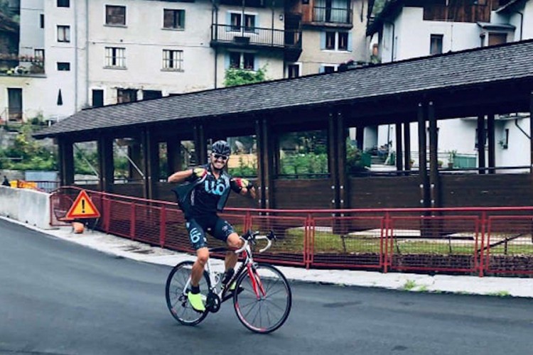 Sanjanin Sanel Kaltak na biciklu "osvojio" Everest