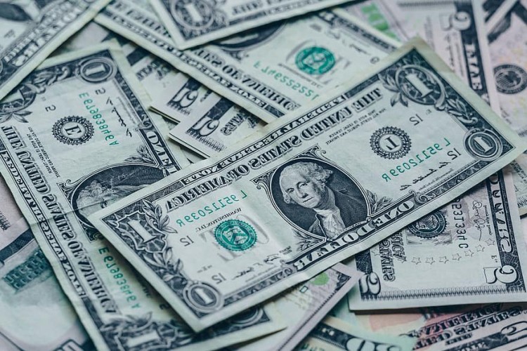 Analitičar: Dolar će se srušiti, to je trebalo davno da se desi