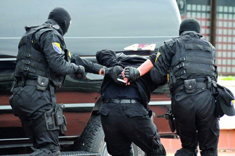 Pretresi i hapšenja u Sarajevu, pronađen kokain