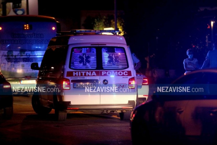 Djevojčica povrijeđena u nesreći kod Teslića prebačena u Beograd