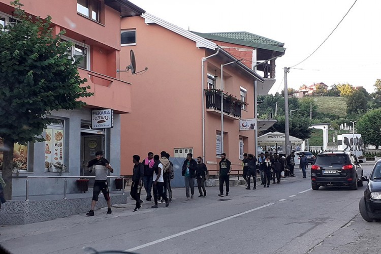 Građani Bihaća najavili protest zbog eskalacije migratske krize