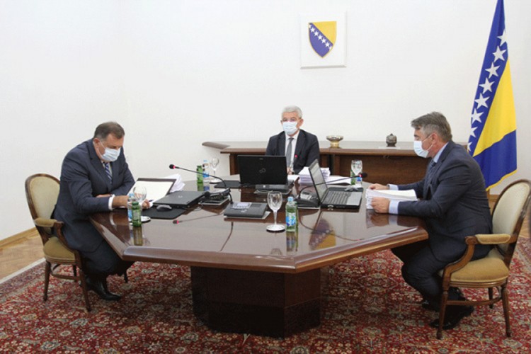 Dodik, Džaferović i Komšić danas sa Palmerom