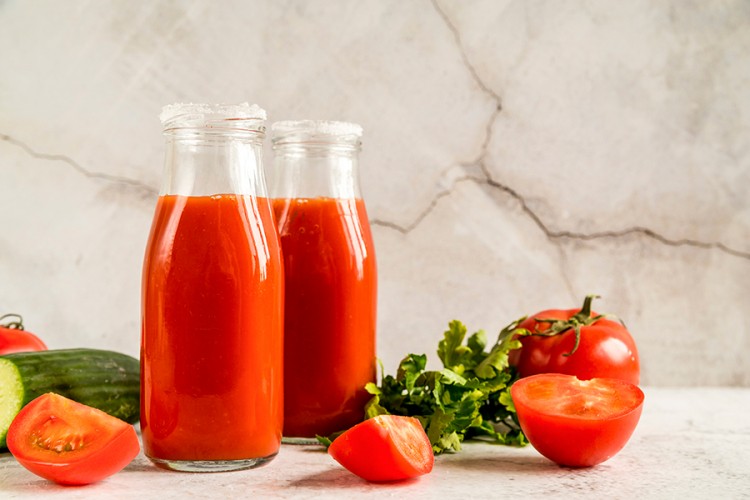 Recept za sok od paradajza i pelat