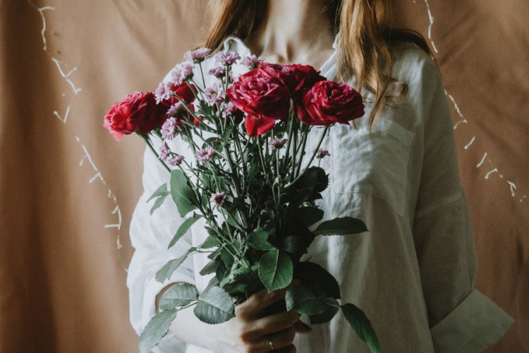 Cvjetni bonton: Crvene ruže se ne poklanjaju tuđim ženama