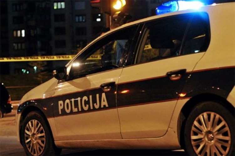 Sudar tri vozila u Sarajevu, jedna osoba povrijeđena