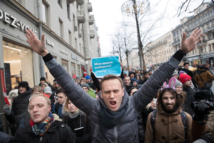 Navaljni nakon buđenja iz kome: Vraćam se u Rusiju