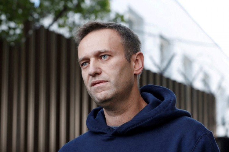 Objavljena prva fotografija Navaljnog nakon izlaska iz kome
