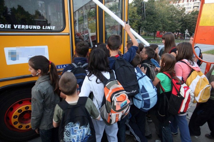 Grad Bijeljina subvencioniše prevoz učenika