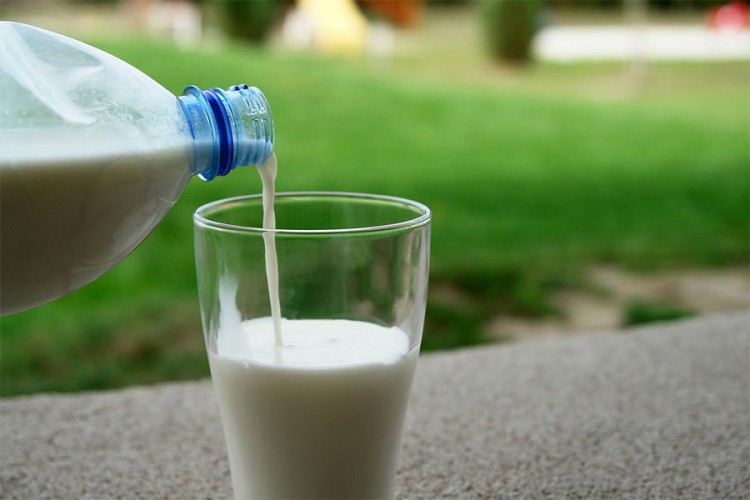 Zašto treba popiti šolju mlijeka pred spavanje