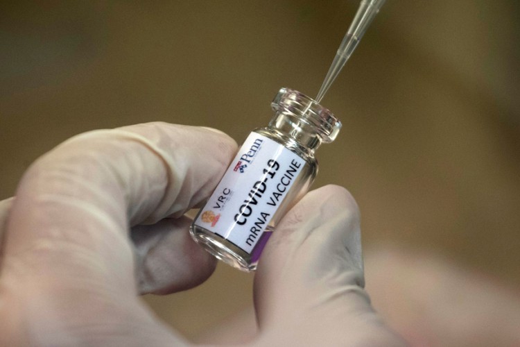 Oko 60 odsto Slovenaca će biti vakcinisano protiv COVID-19