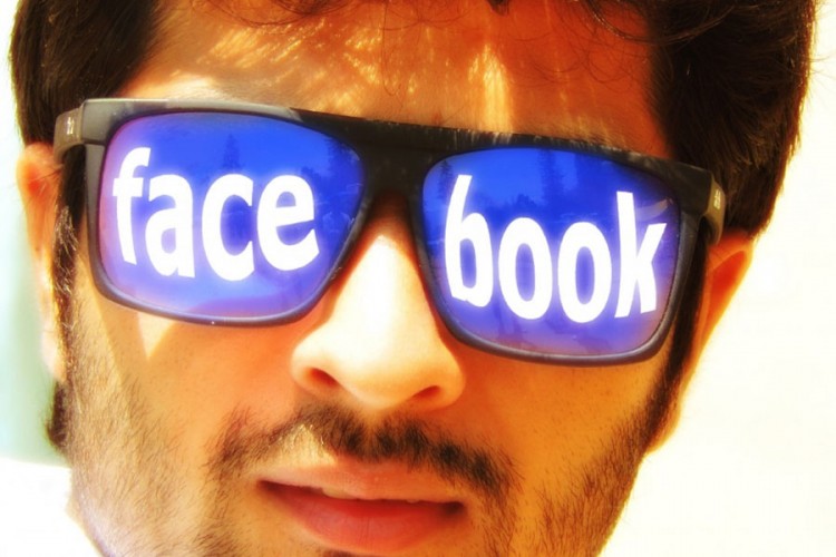 Facebook "za oči" stiže sljedeće godine?