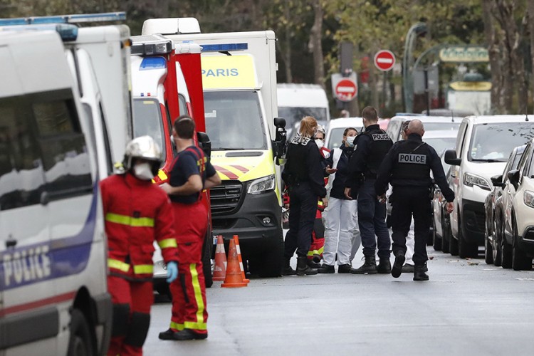 Hapšenje nakon napada mačetom u Parizu