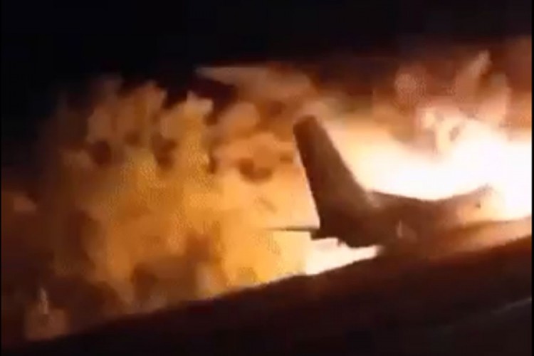 Srušio se vojni avion na istoku Ukrajine, pronađeno više od 20 tijela