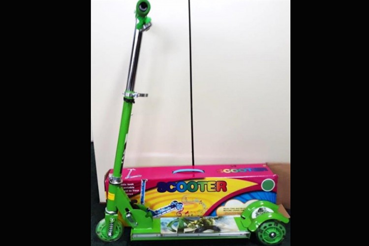 Dječiji romobil Scooter Avenger nesiguran za upotrebu