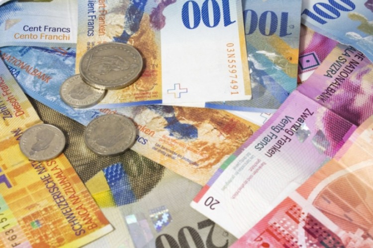 Ženeva uvodi minimalnu zaradu od 4.086 franaka