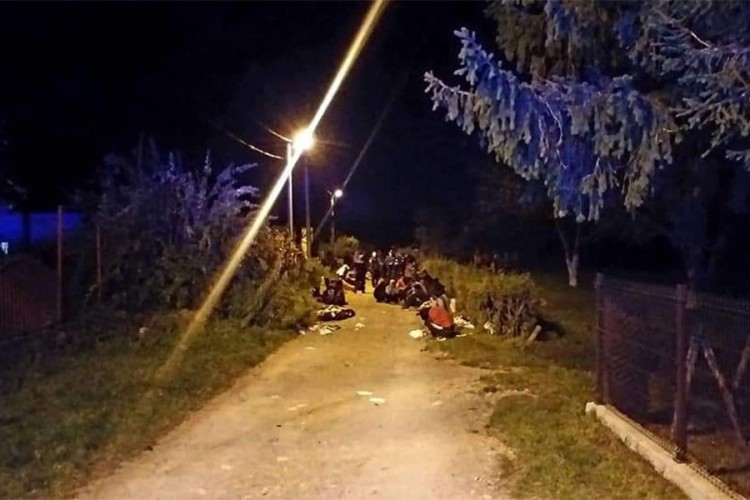 Kriza u Bihaću na vrhuncu: Dva migranta ubijena u masovnom obračunu