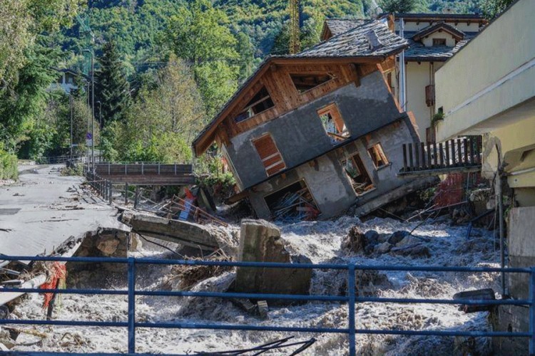 U Italiji pronađeno pet tijela nakon oluje