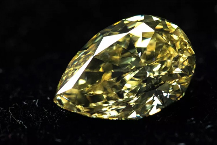 Rusi našli purpuno roze dijamant od skoro 15 karata