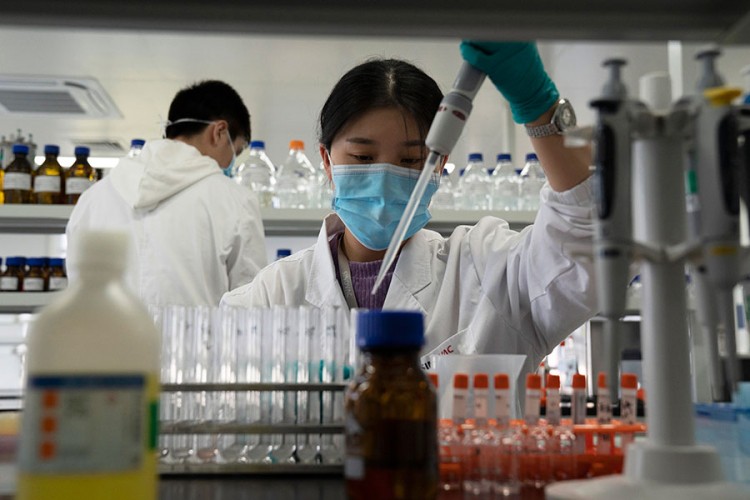 Kineska vakcina pokazala se dobrom u prva dva istraživanja