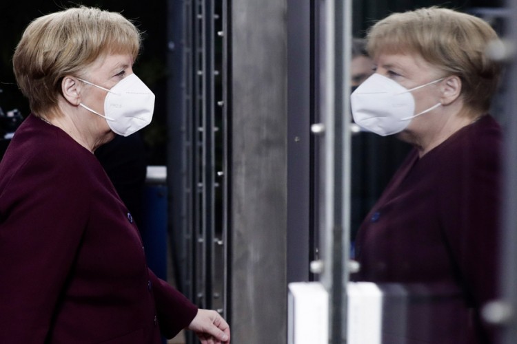 Merkel: Nalazimo se u veoma ozbiljnoj fazi pandemije