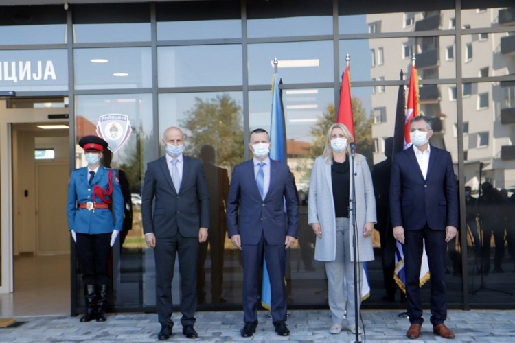 Lukač, Cvijanović i Radojičić otvorili objekat Policijske stanice Lauš