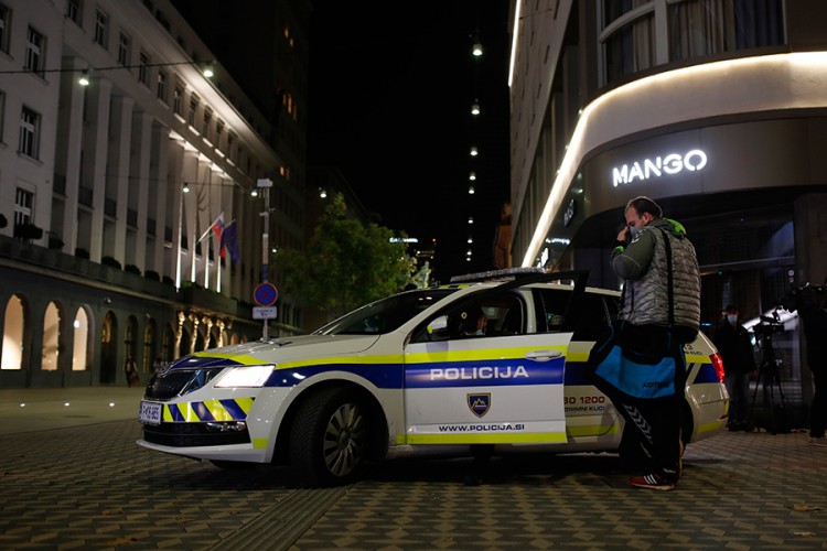 Policijski čas stupio na snagu u Sloveniji, zaraženo još 1.100 osoba