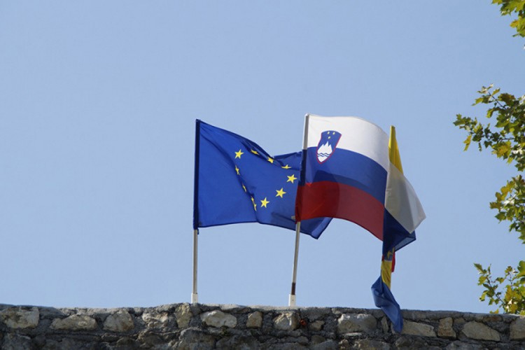 Slovenija uvodi nove restrikcije