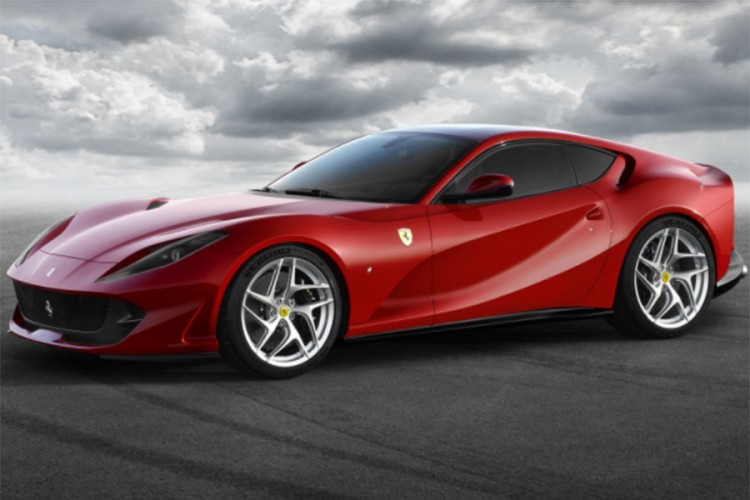 Ferrari opoziva modele 812 Superfast
