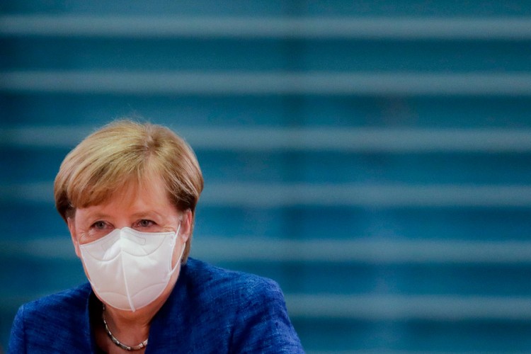 Merkel o koroni: Čekaju nas veoma, veoma teški mjeseci