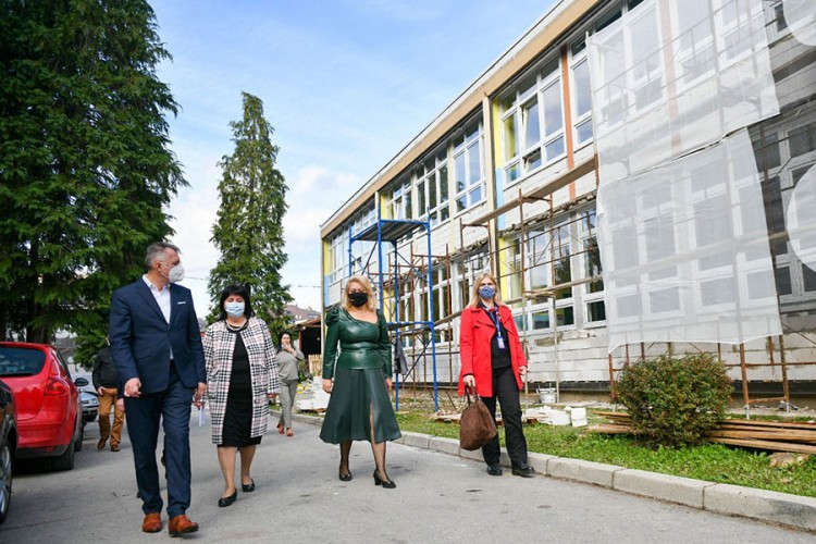 Milion KM za obnovu jedne od najstarijih škola u Banjaluci