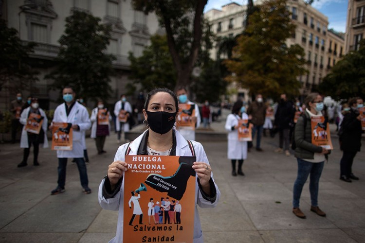 Ljekari u Španiji nakon 25 godina održali štrajk, traže bolje uslove