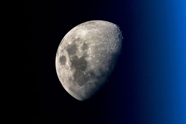 NASA: Na Mjesecu ima mnogo više vode nego što se mislilo
